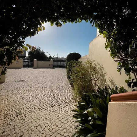 Dany House *