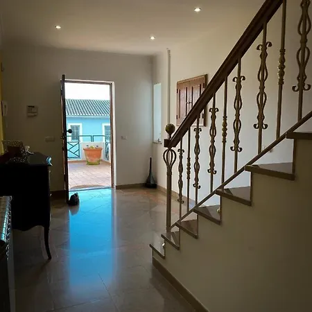 Dany House * Lagos